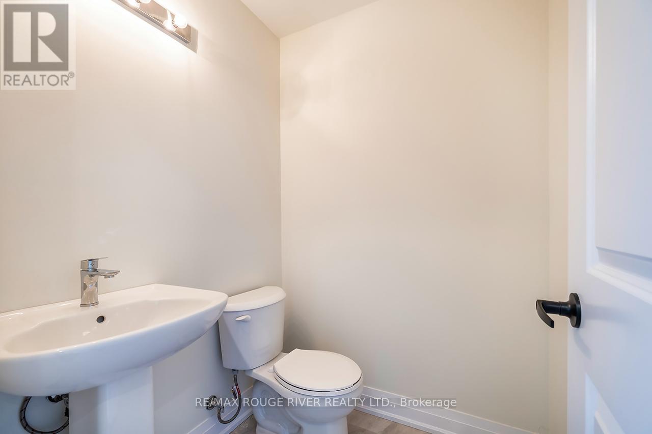 Photo 14 of 10 Marret Lane, Clarington ON