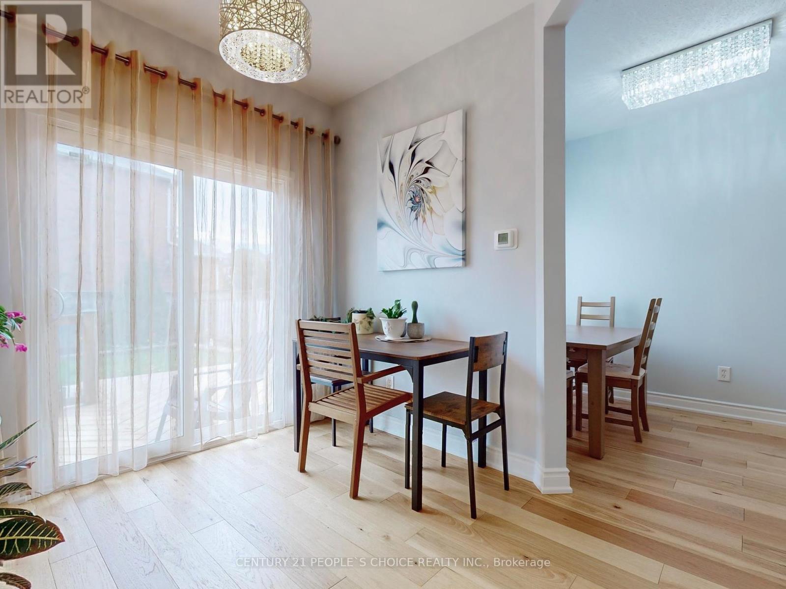 Photo 13 of 401 Cranston Park Avenue, Vaughan ON
