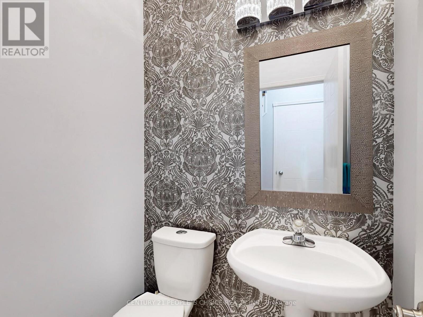 Photo 19 of 401 Cranston Park Avenue, Vaughan ON