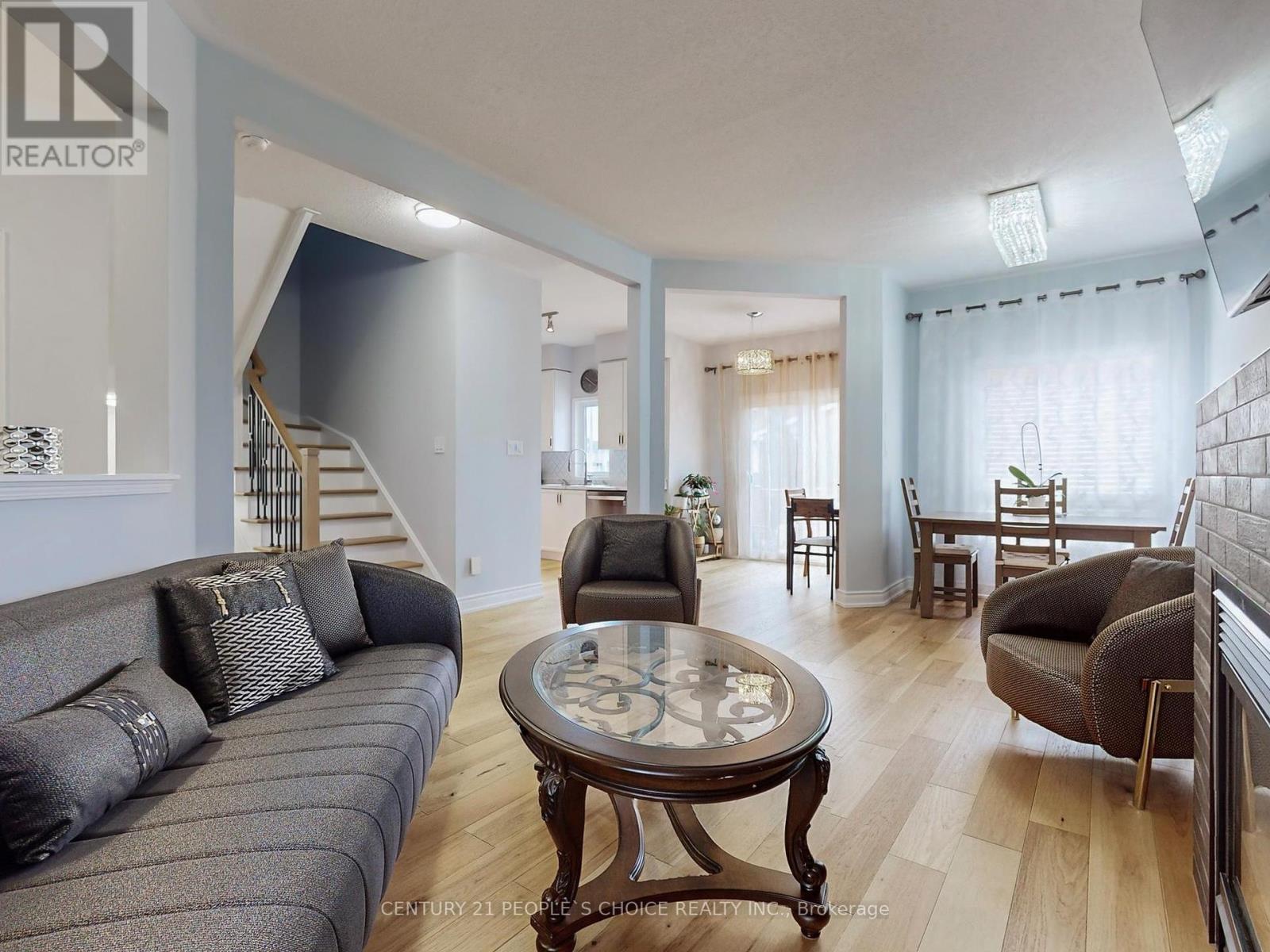 Photo 9 of 401 Cranston Park Avenue, Vaughan ON