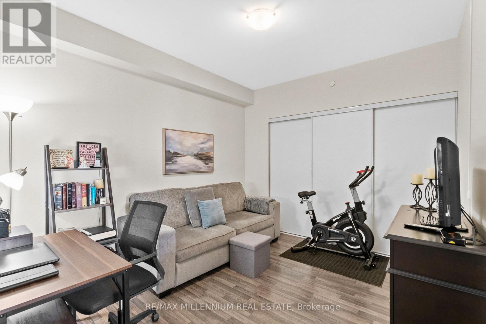 Photo 34 of 309 9075 Jane Street, Vaughan ON