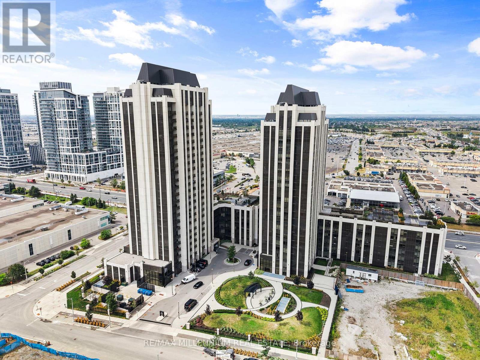 Photo 28 of 309 9075 Jane Street, Vaughan ON