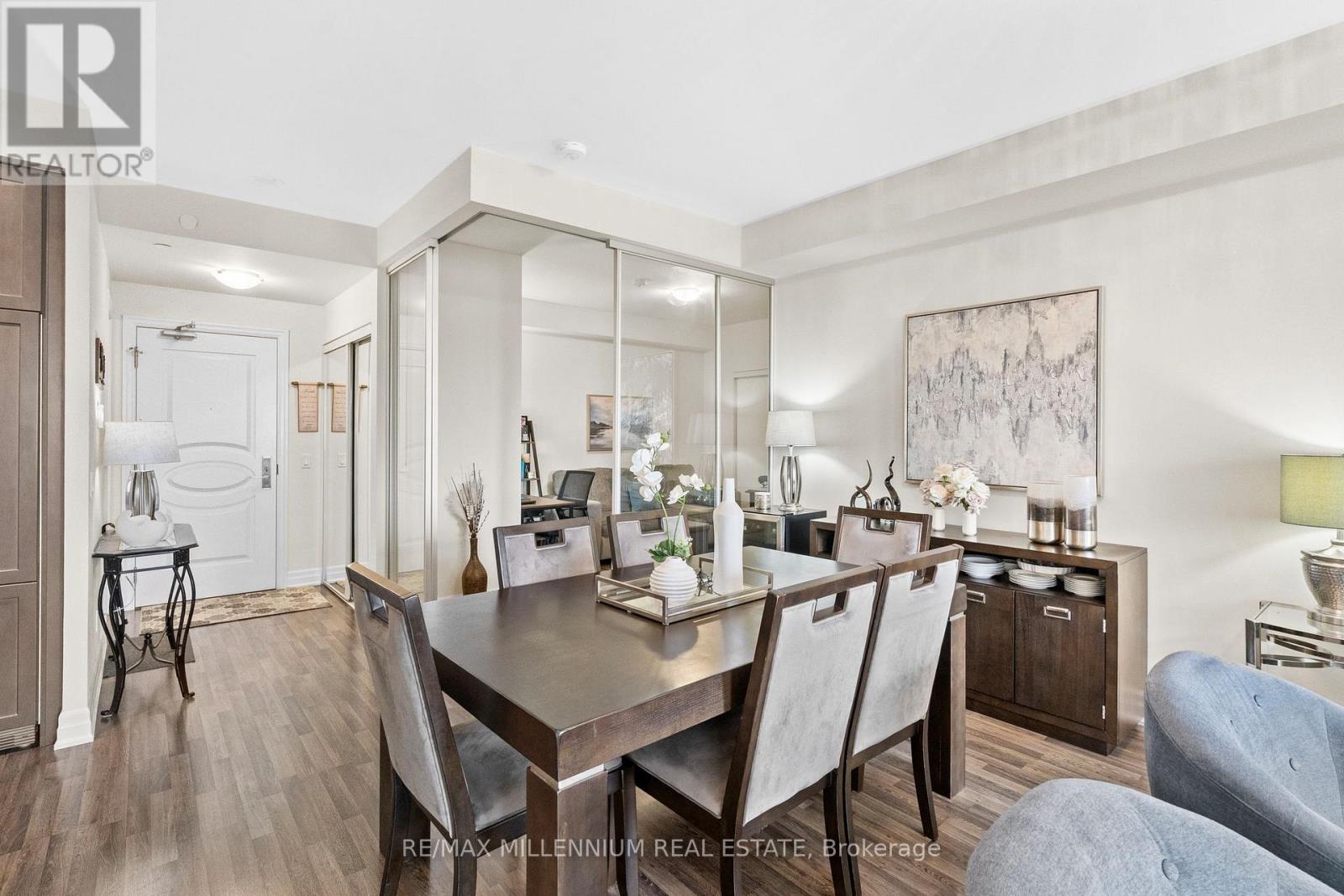 Photo 41 of 309 9075 Jane Street, Vaughan ON