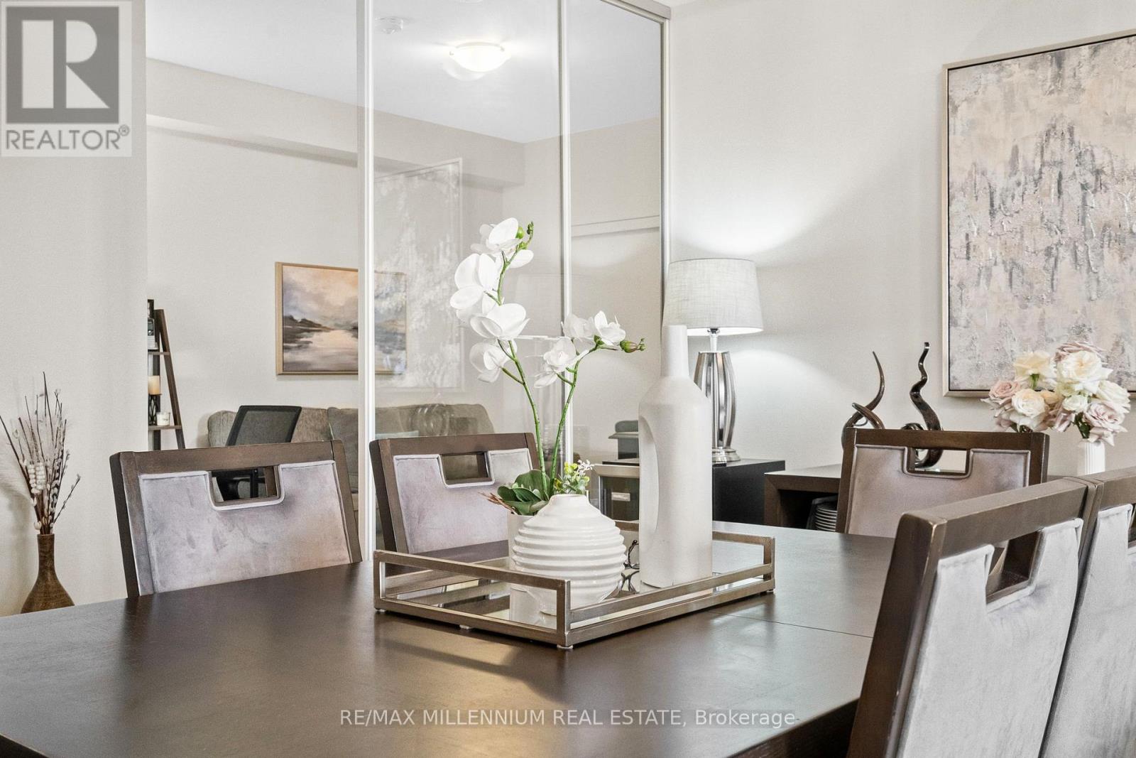Photo 45 of 309 9075 Jane Street, Vaughan ON