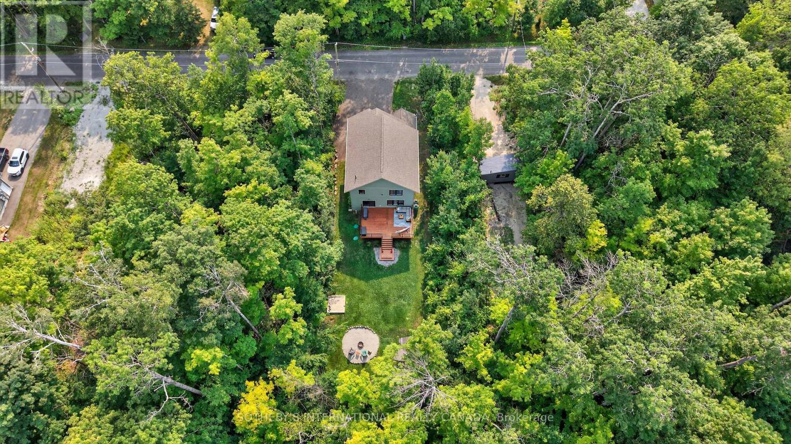 Photo 3 of 73 Wozniak Road, Penetanguishene ON