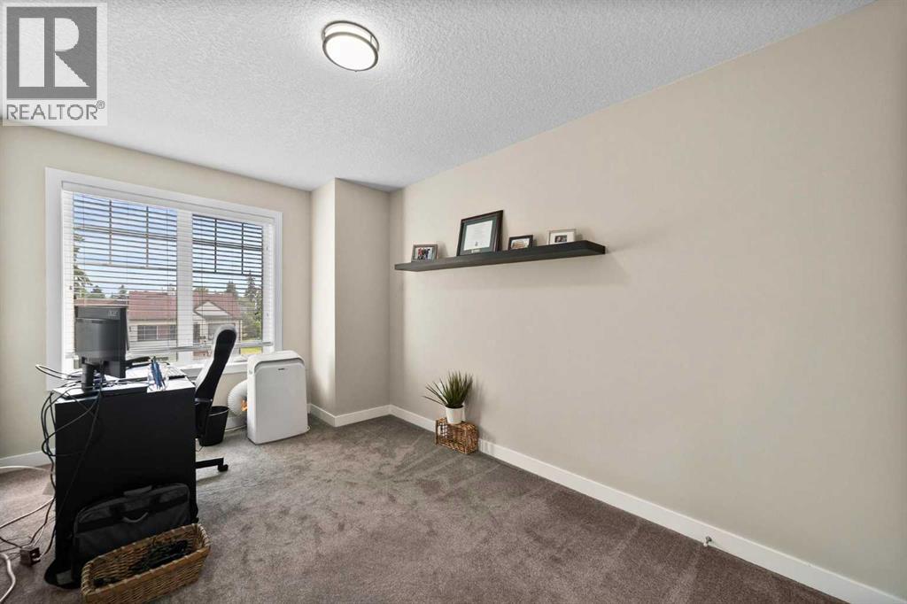 Photo 23 of 7404 81 Ave Nw, Edmonton AB