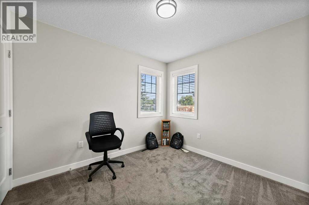 Photo 12 of 7404 81 Ave Nw, Edmonton AB