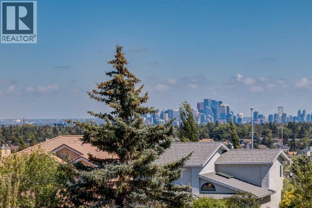 Single Family House for Sale in  Signal Hill Drive SW Signal Hill Calgary 