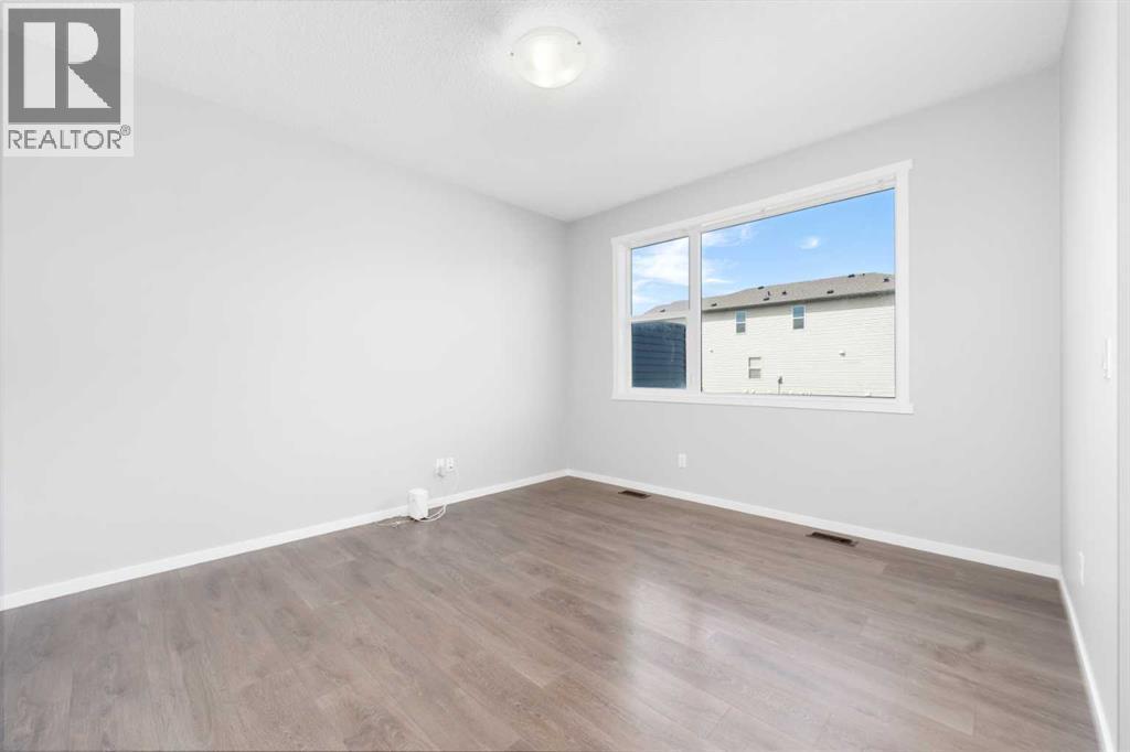 9117 52 STREET NE - Image 11