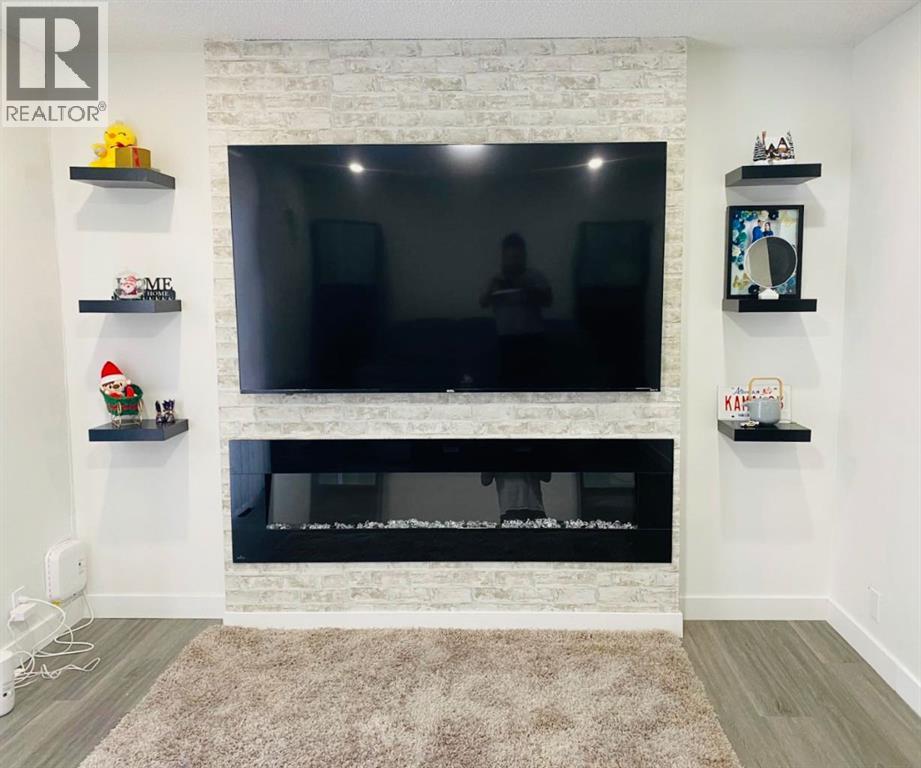 Single Family House for Sale in   Falconridge Drive NE Falconridge Calgary 