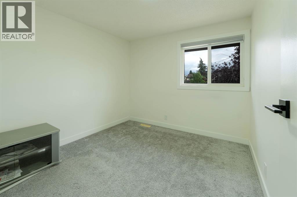 Single Family House for Sale in   Falconridge Drive NE Falconridge Calgary 