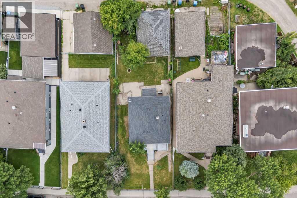 Single Family House Bungalow for Sale in  Bantry Street NE Renfrew Calgary 