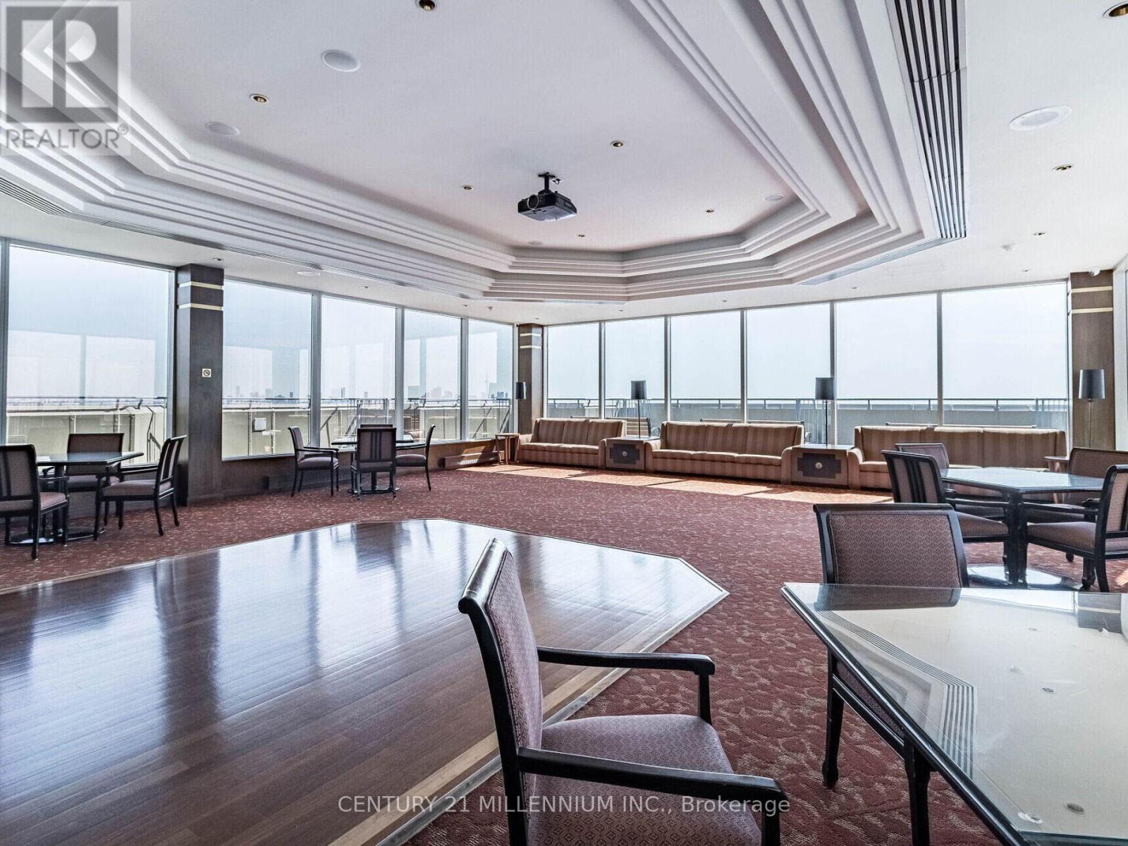 Photo 4 of 603 1 Palace Pier Court, Toronto ON