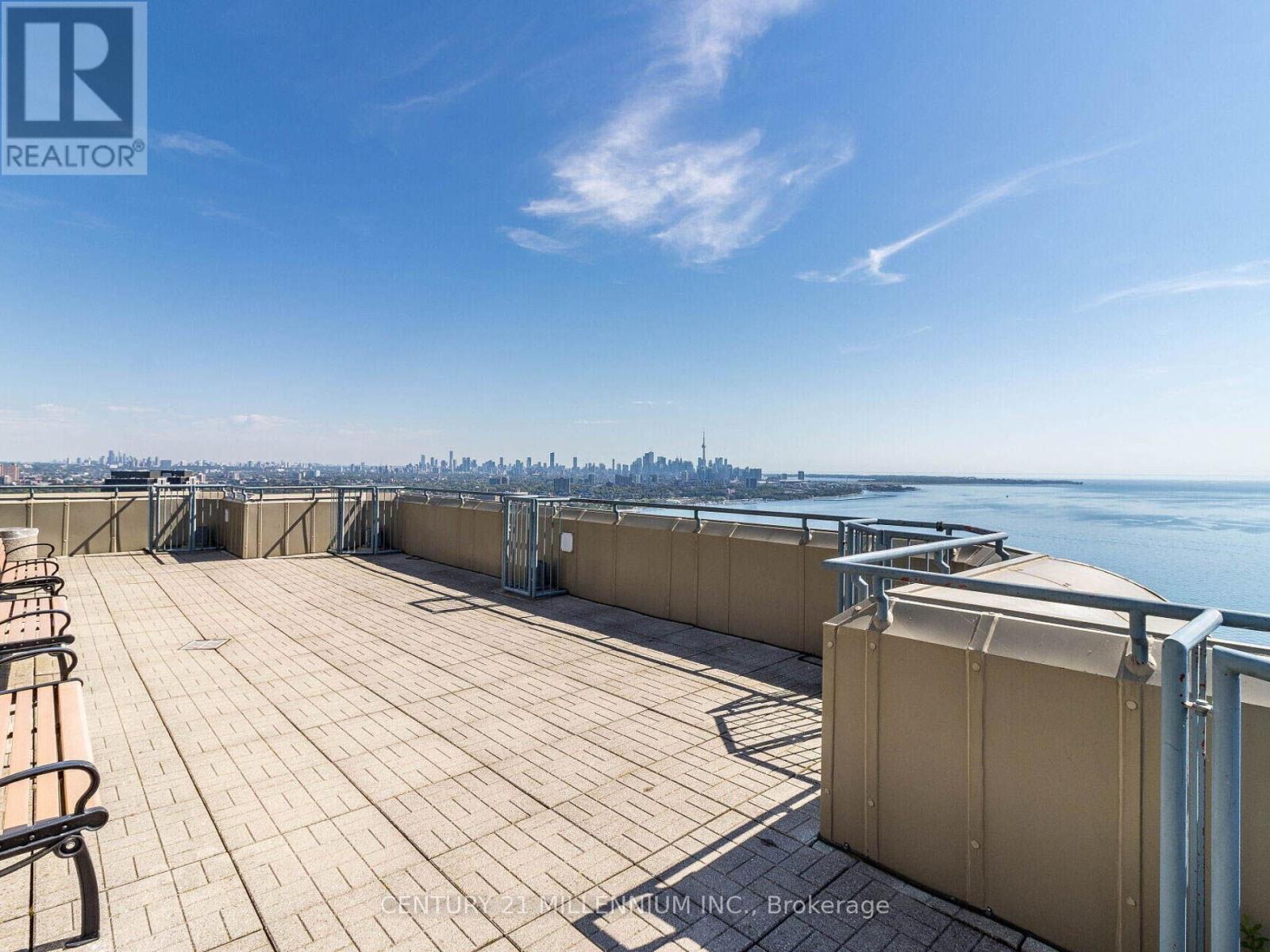 Photo 16 of 603 1 Palace Pier Court, Toronto ON