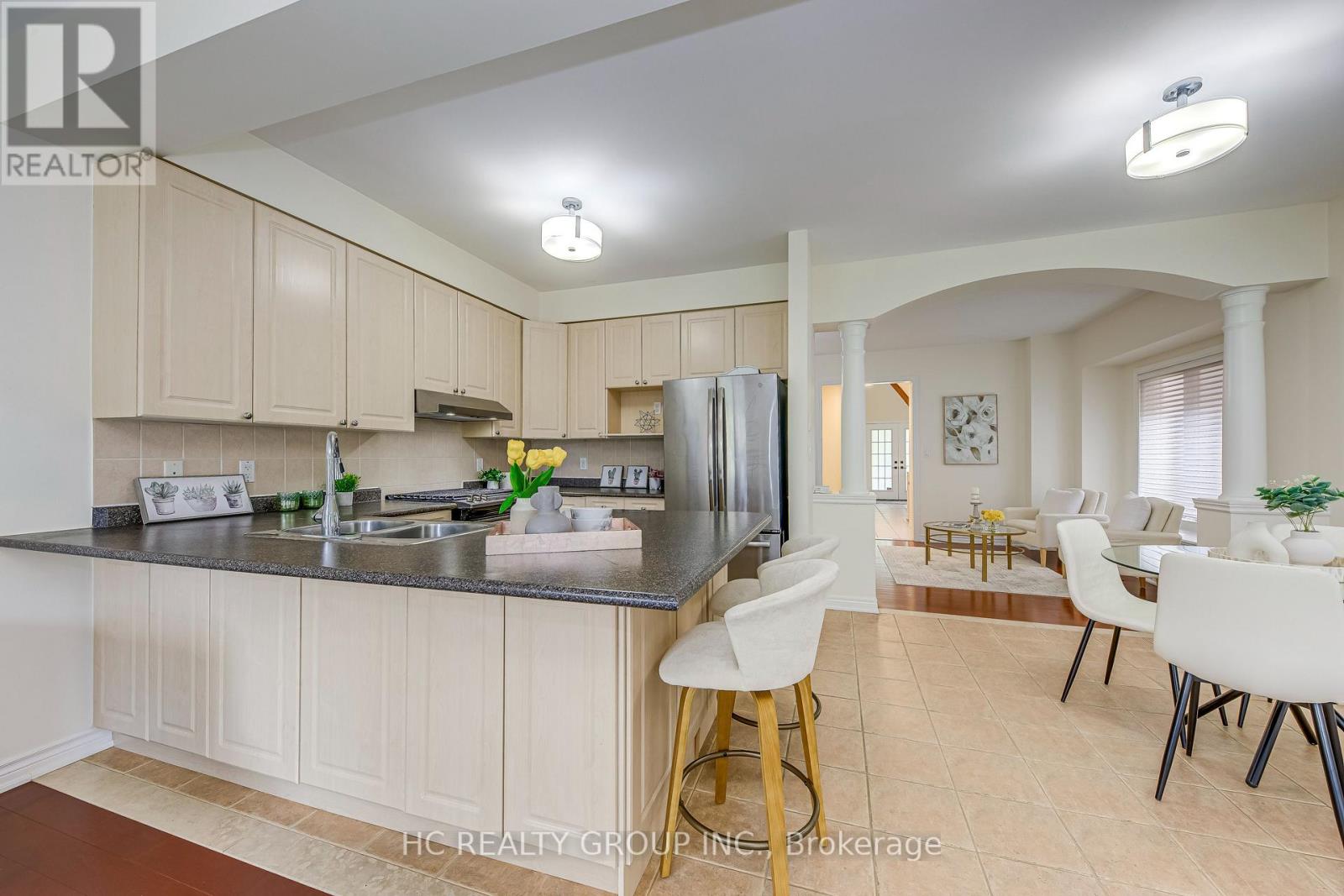 Photo 12 of 2436 Felhaber Crescent, Oakville ON