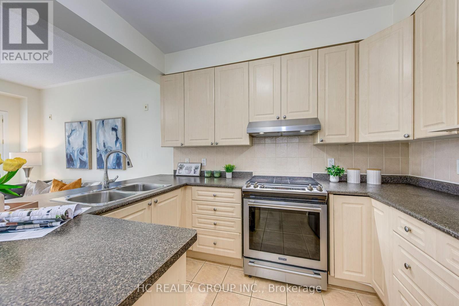 Photo 28 of 2436 Felhaber Crescent, Oakville ON