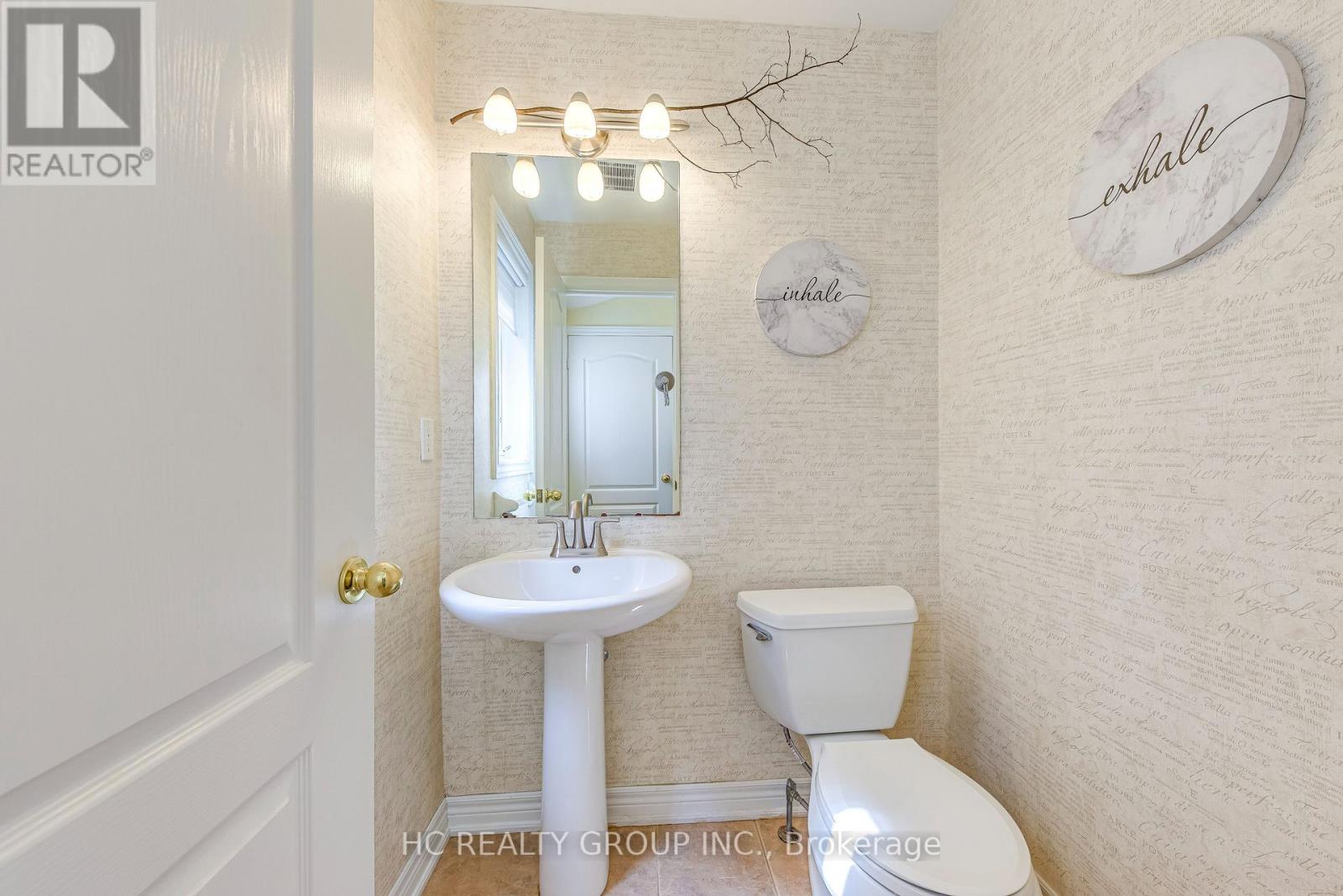 Photo 14 of 2436 Felhaber Crescent, Oakville ON