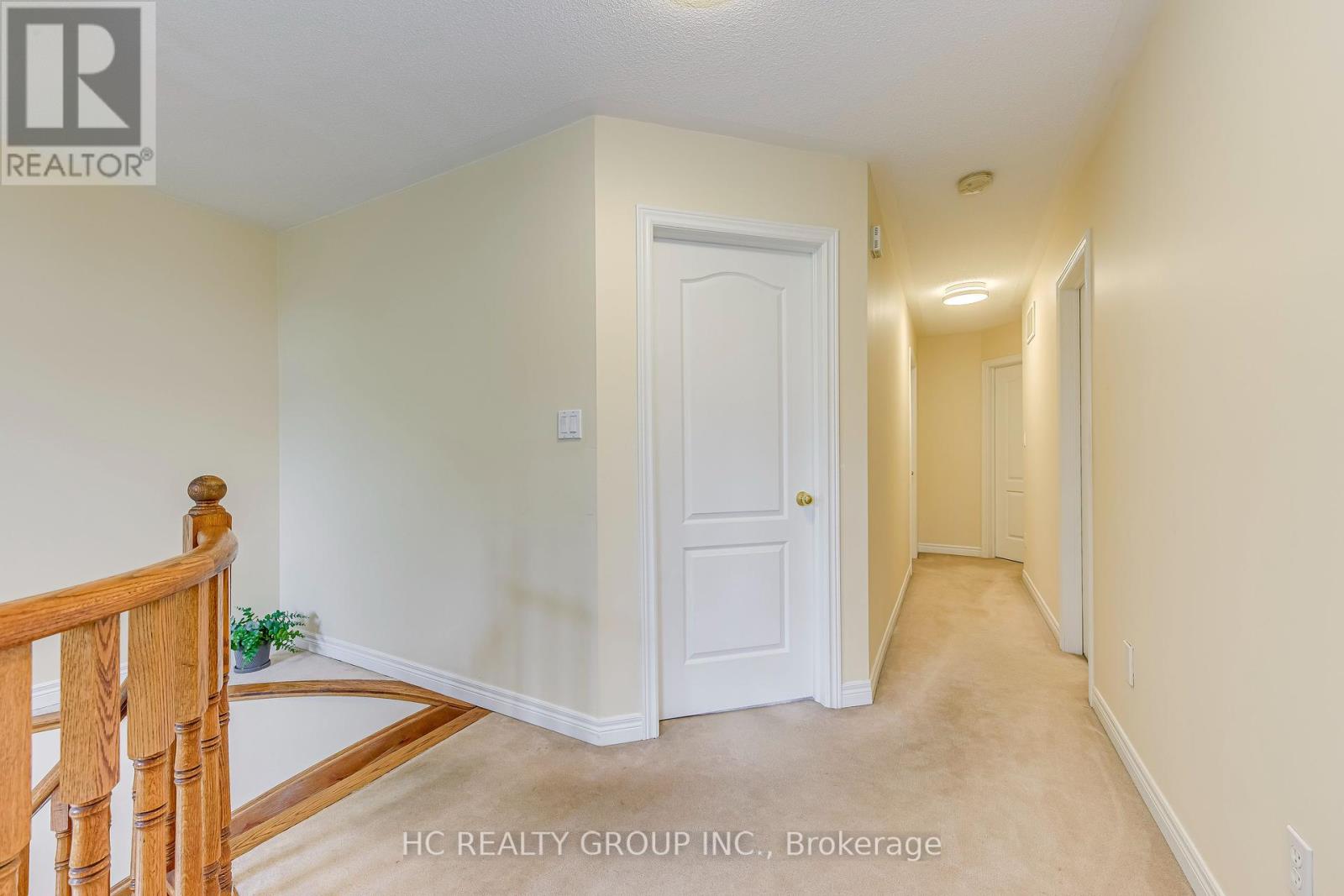 Photo 13 of 2436 Felhaber Crescent, Oakville ON