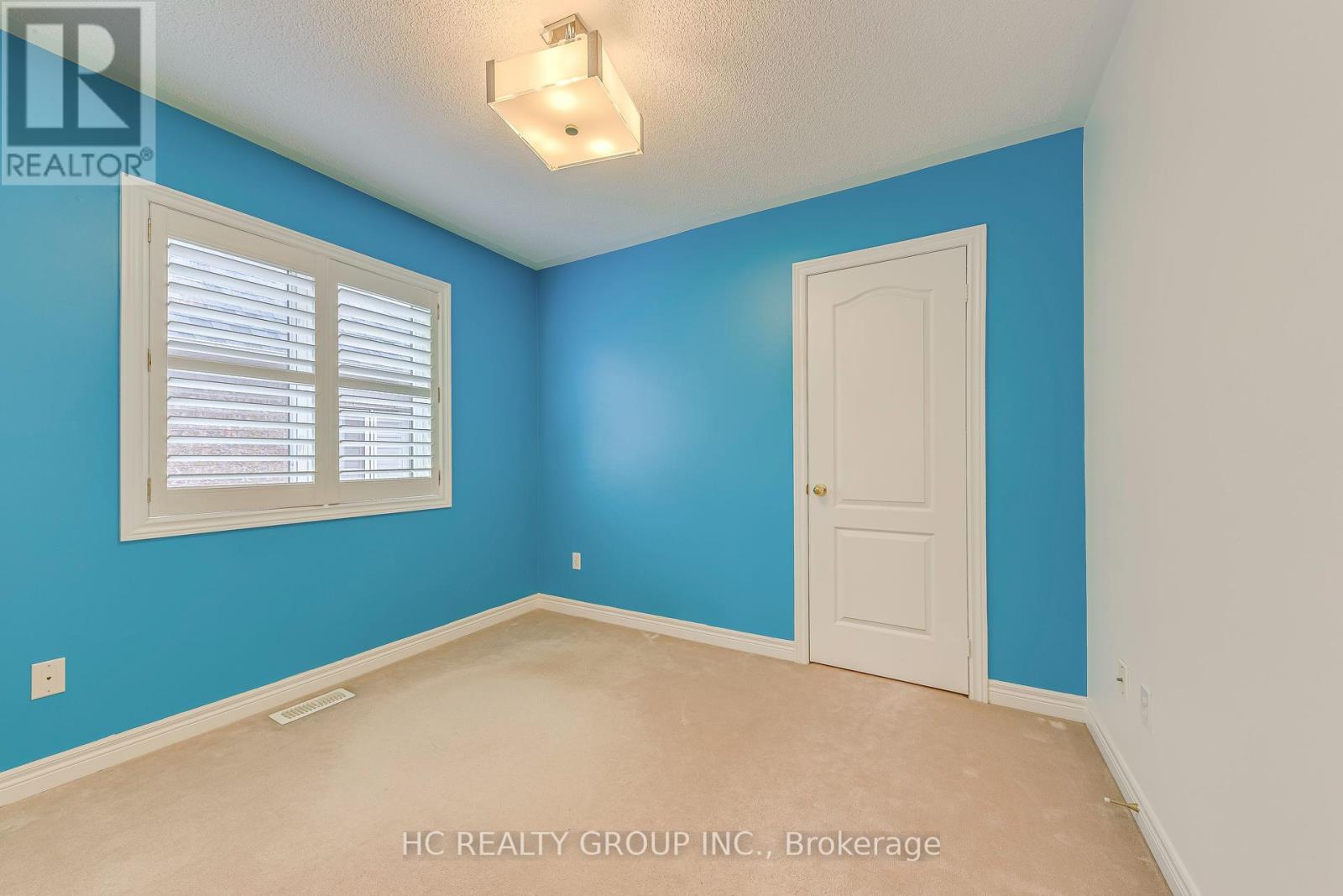 Photo 19 of 2436 Felhaber Crescent, Oakville ON
