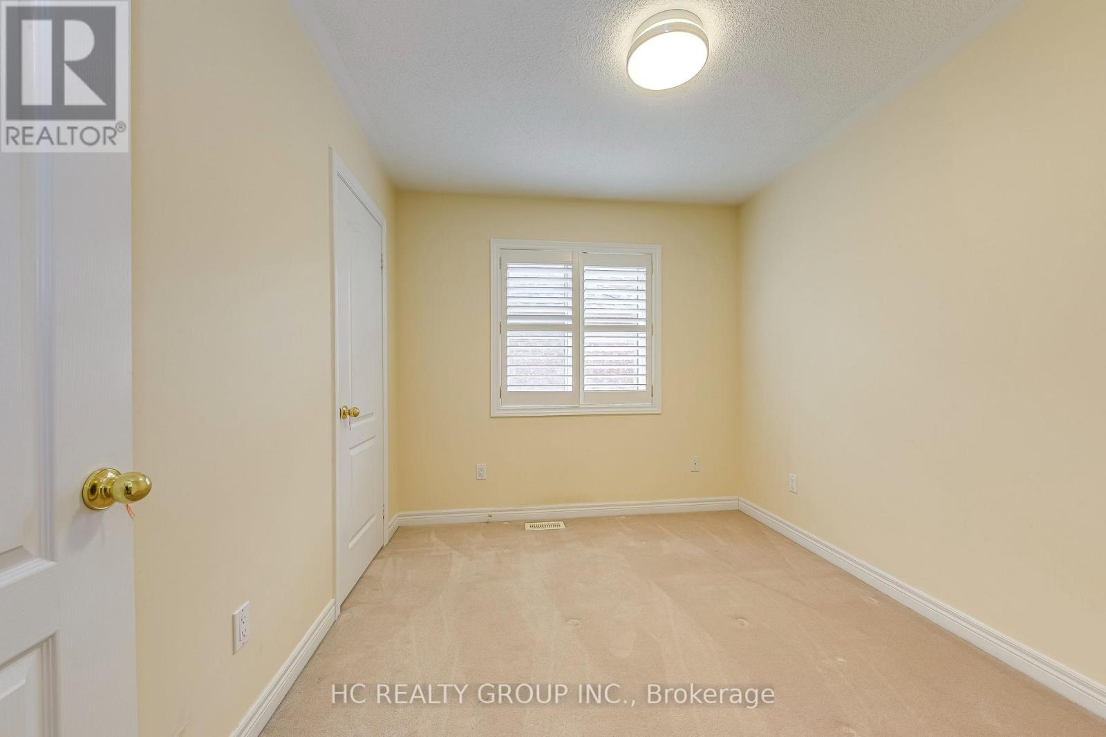 Photo 33 of 2436 Felhaber Crescent, Oakville ON
