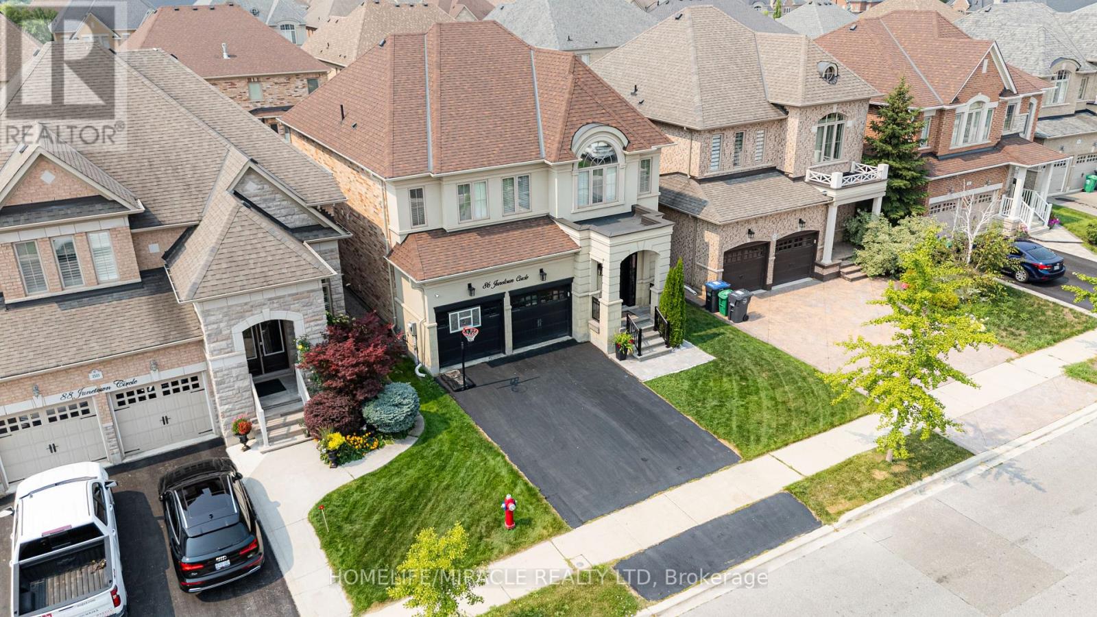 Photo 28 of 86 Junetown Circle, Brampton ON