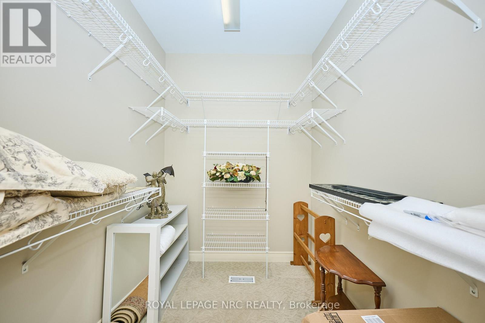 Photo 32 of 776 Warner Road, Niagaraonthelake ON