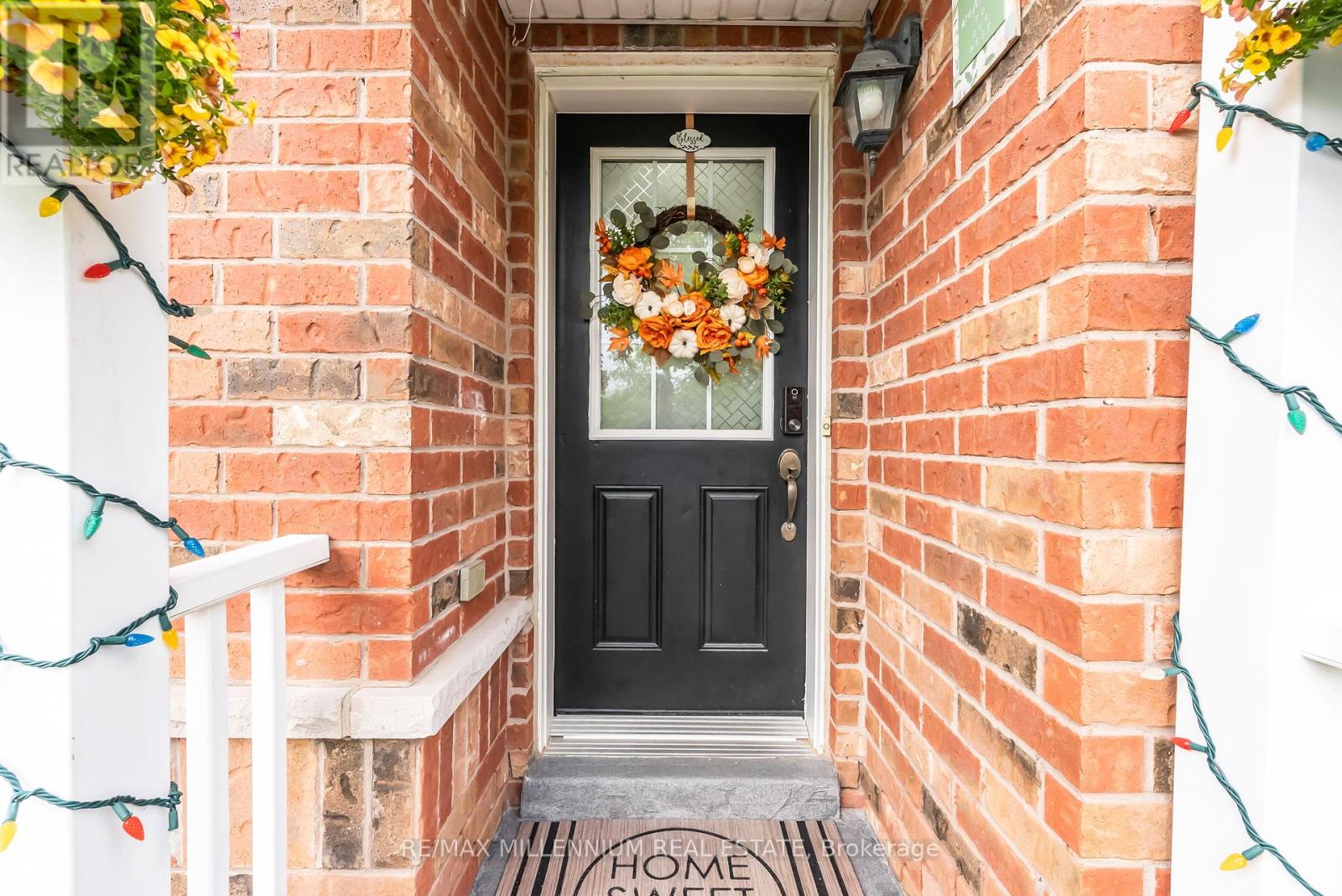 Photo 10 of 87 Bloomington Drive, Cambridge ON