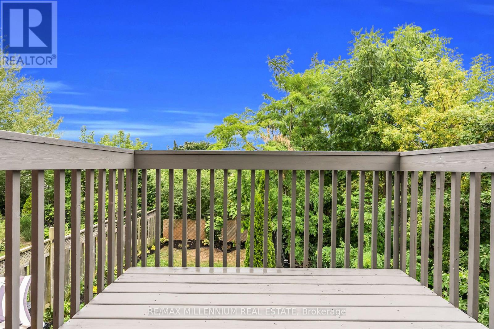 Photo 23 of 87 Bloomington Drive, Cambridge ON