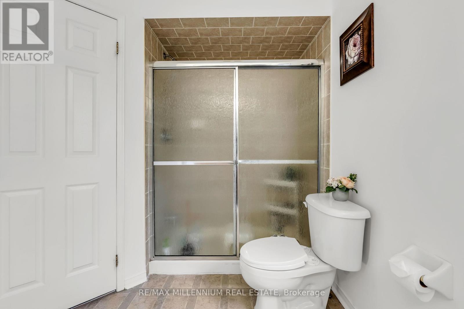 Photo 30 of 87 Bloomington Drive, Cambridge ON