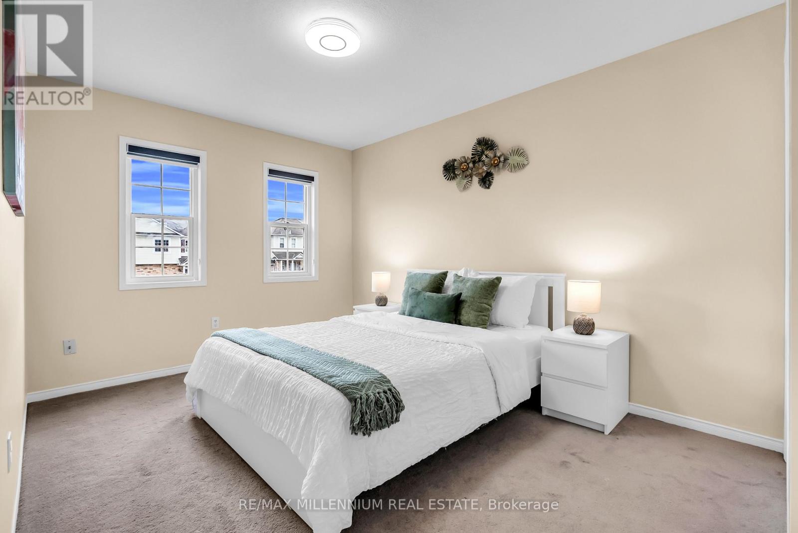 Photo 31 of 87 Bloomington Drive, Cambridge ON
