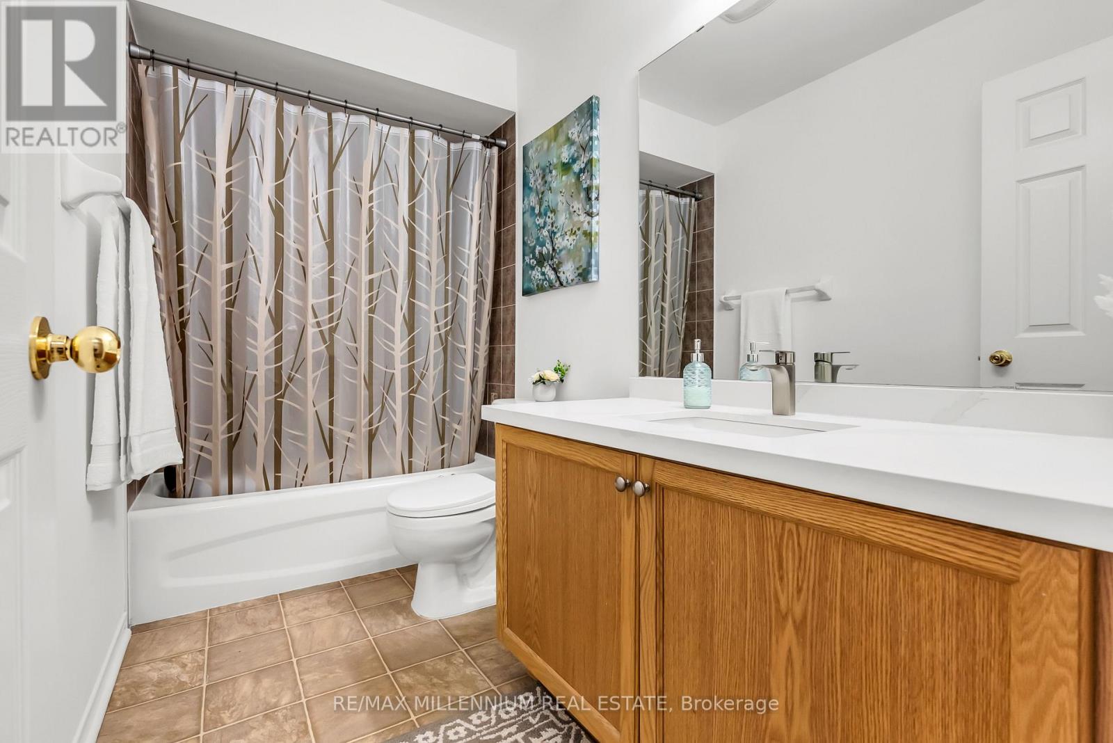 Photo 34 of 87 Bloomington Drive, Cambridge ON