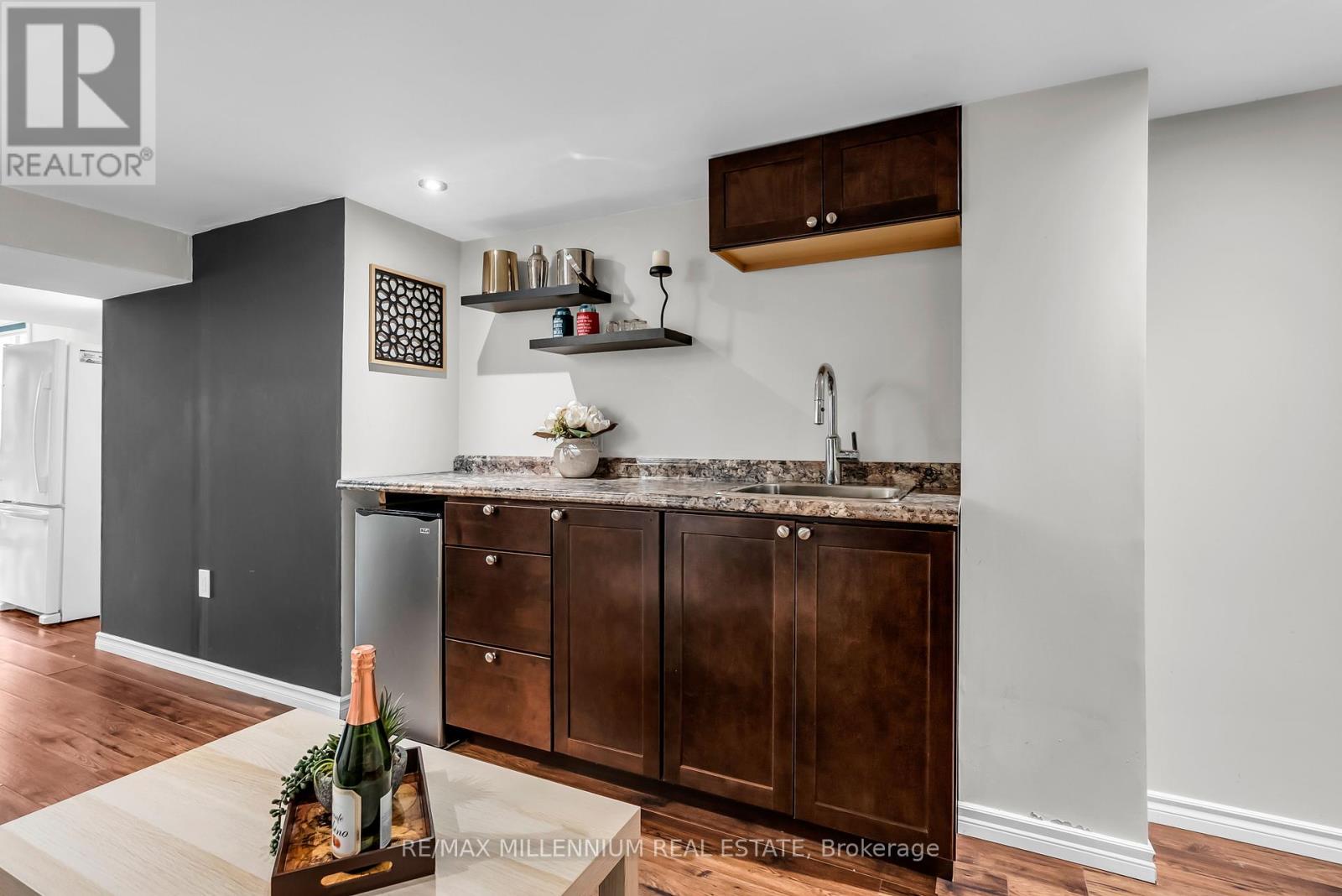 Photo 38 of 87 Bloomington Drive, Cambridge ON