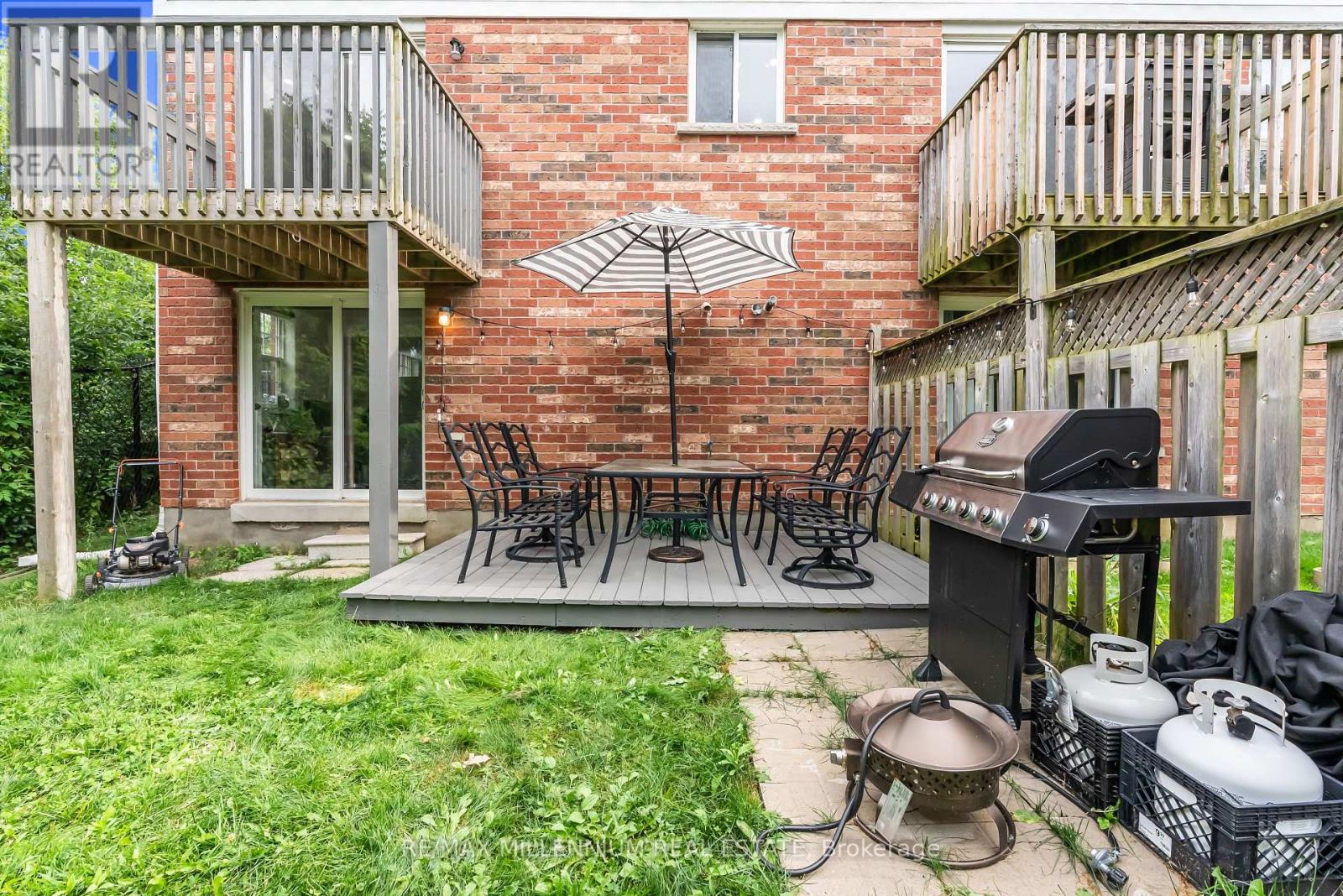 Photo 40 of 87 Bloomington Drive, Cambridge ON