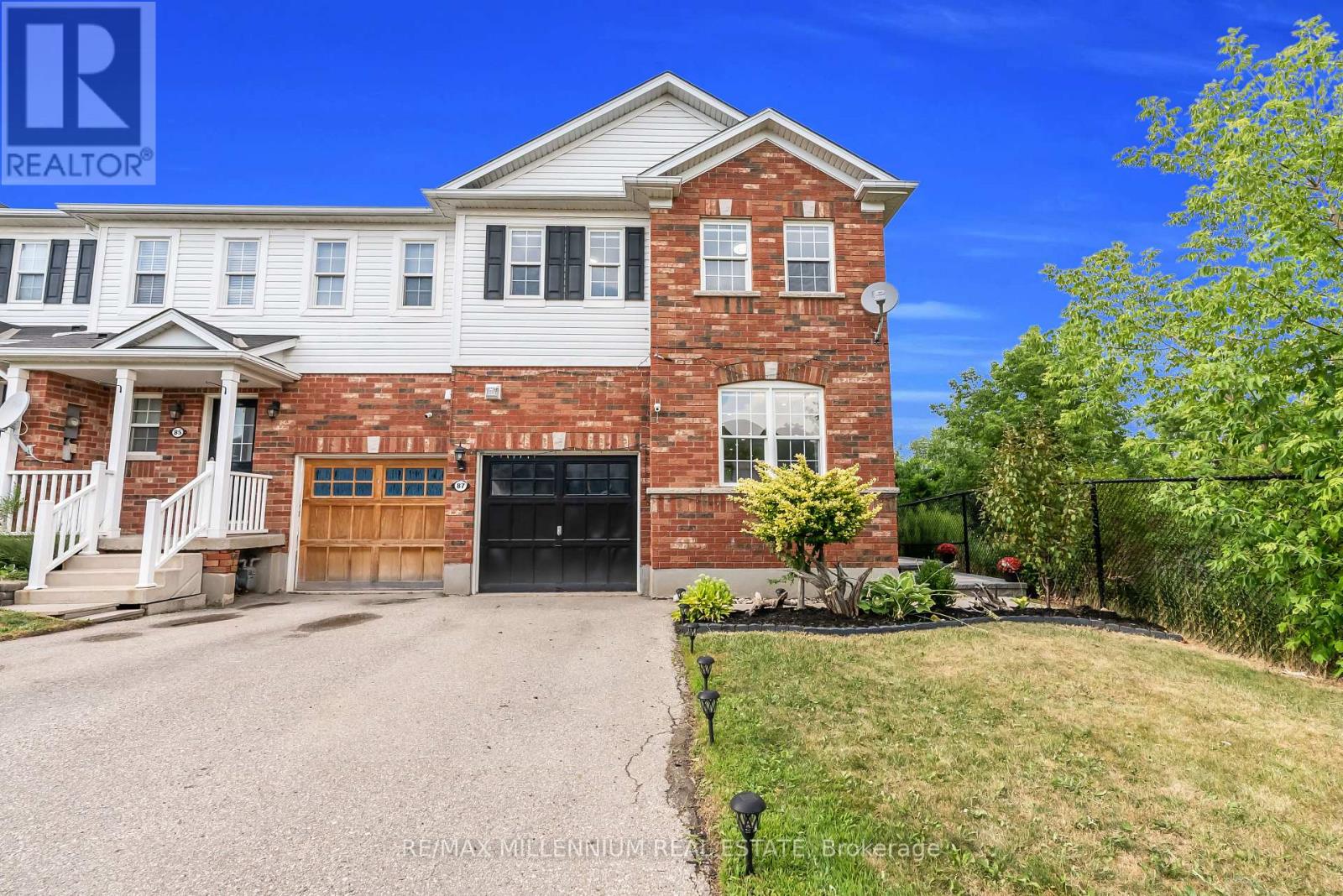 Photo 6 of 87 Bloomington Drive, Cambridge ON