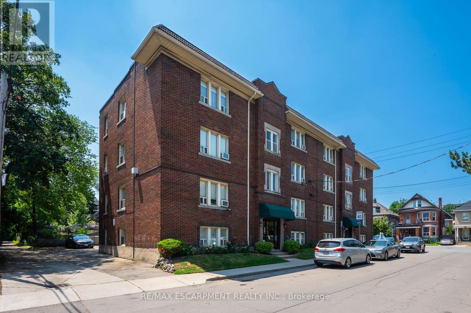 Photo 15 of 22 6 Vineland Avenue, Hamilton ON