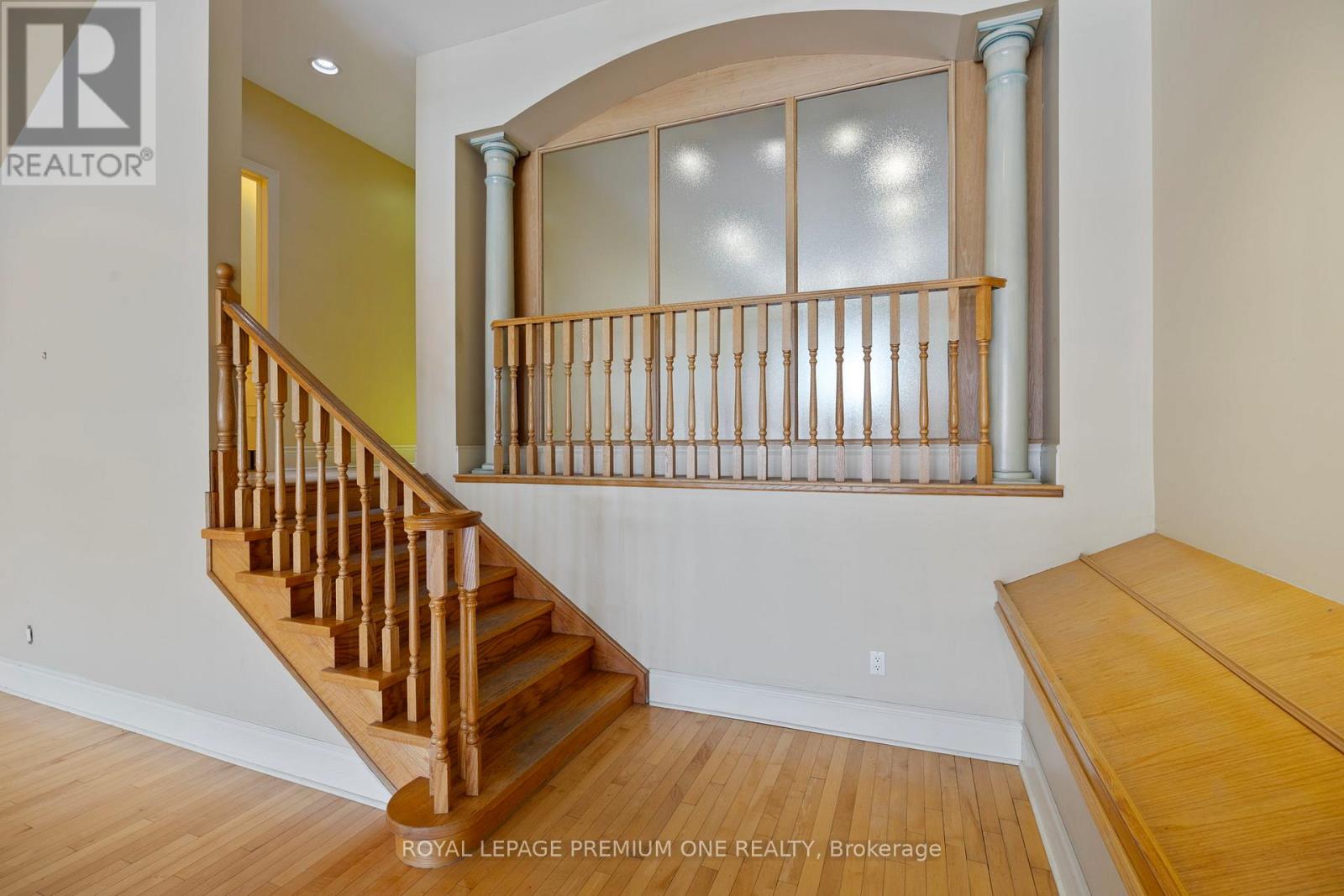 Photo 11 of 4994 King Street, Lincoln ON