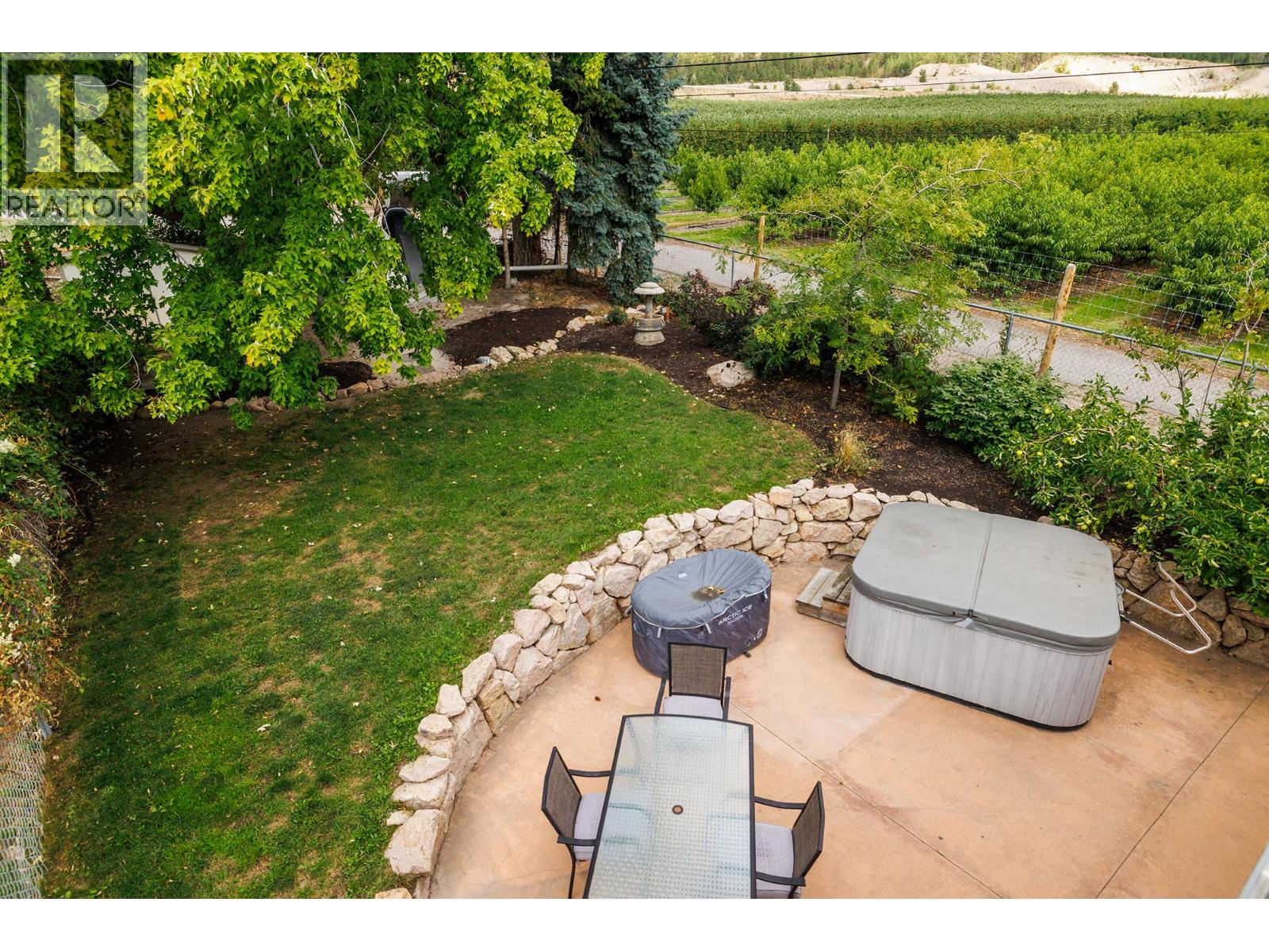  15818 Old Mission Road, Lake Country