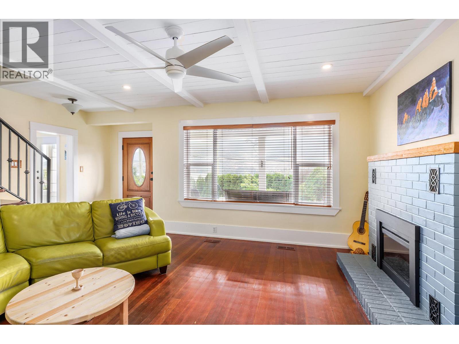  15818 Old Mission Road, Lake Country