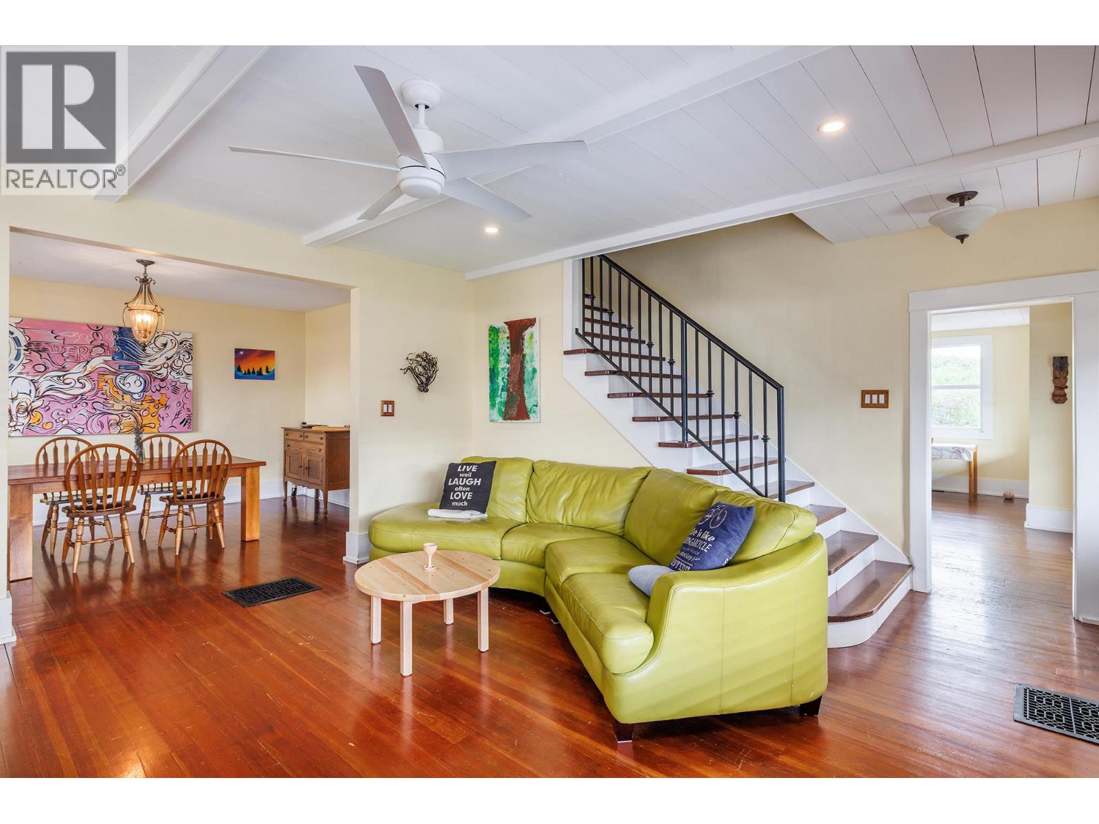  15818 Old Mission Road, Lake Country