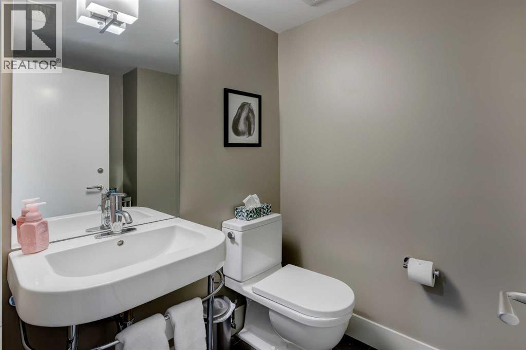 Single Family House for Sale in B  Gladstone Road NW Hillhurst Calgary 