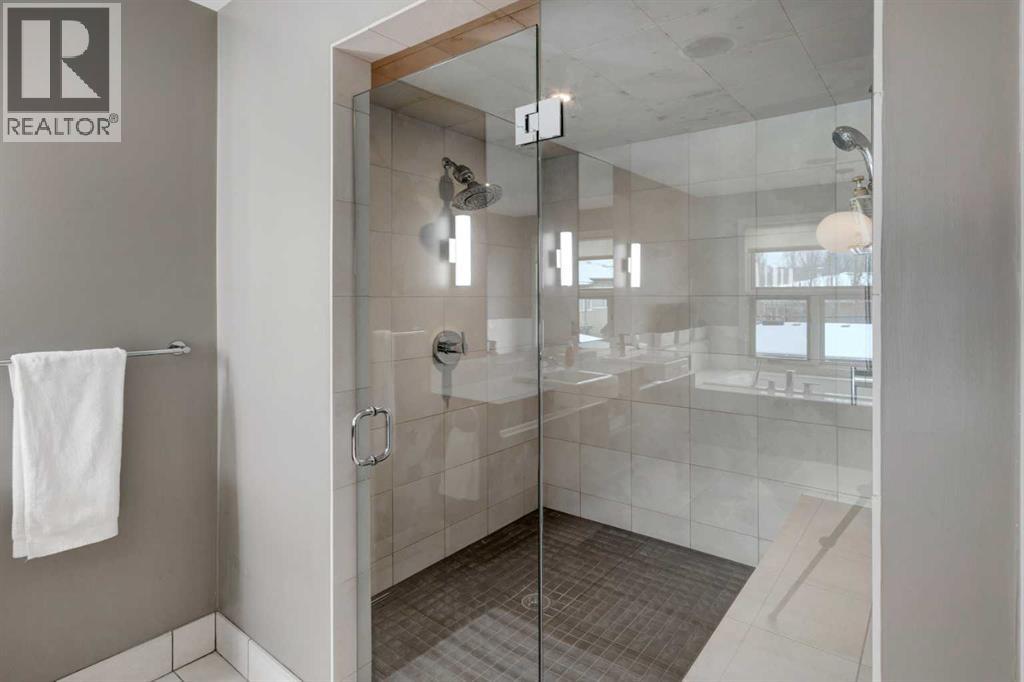 Single Family House for Sale in B  Gladstone Road NW Hillhurst Calgary 
