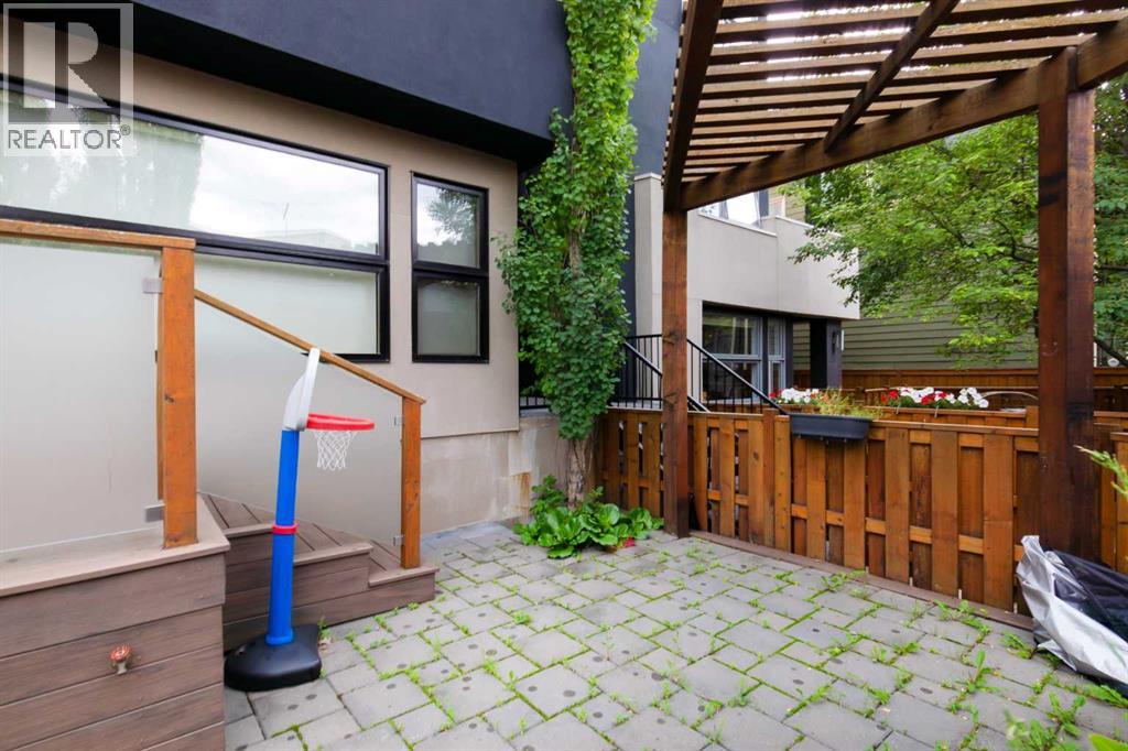 Single Family House for Sale in B  Gladstone Road NW Hillhurst Calgary 