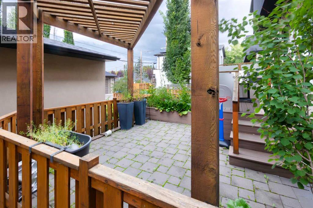 Single Family House for Sale in B  Gladstone Road NW Hillhurst Calgary 