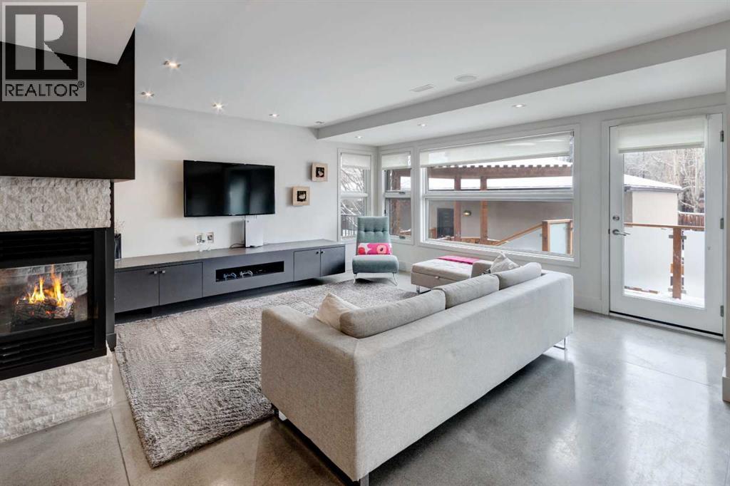 Single Family House for Sale in B  Gladstone Road NW Hillhurst Calgary 