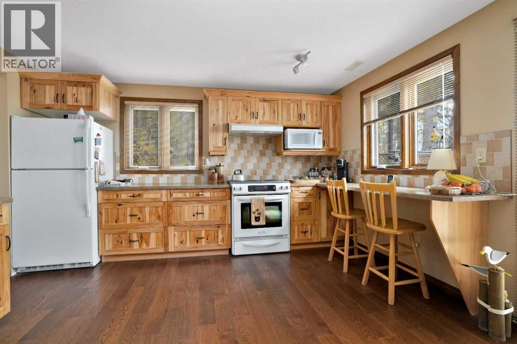 Photo 45 of 133 Birchcliff Road, Birchcliff AB