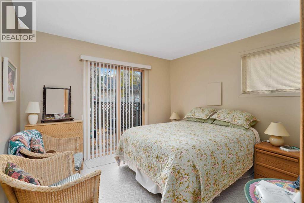 Photo 3 of 133 Birchcliff Road, Birchcliff AB