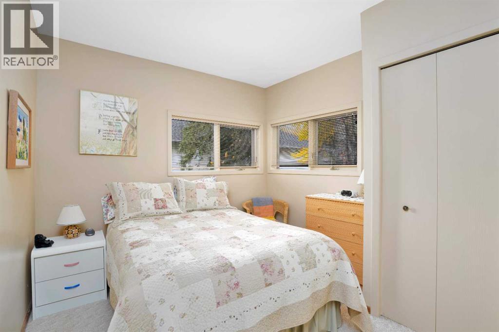 Photo 19 of 133 Birchcliff Road, Birchcliff AB