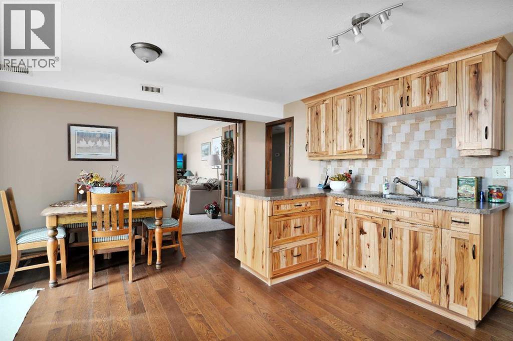 Photo 33 of 133 Birchcliff Road, Birchcliff AB