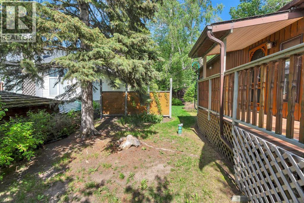 Photo 46 of 133 Birchcliff Road, Birchcliff AB