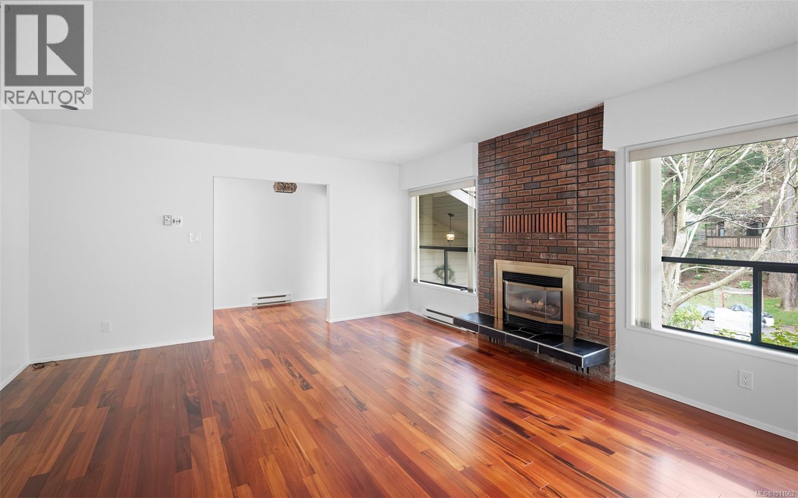 Photo 15 of 1075 Quailwood Pl, Saanich BC